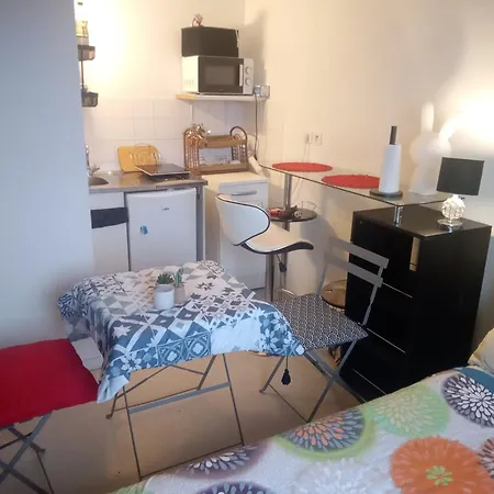 Studio Proche De La Gare * Λε Μανς